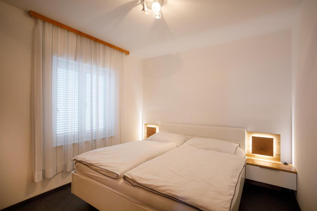Apartments Lacic Krk Town Exterior foto
